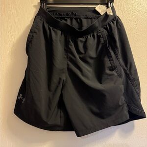 Under Armour Black and White Tag Detail